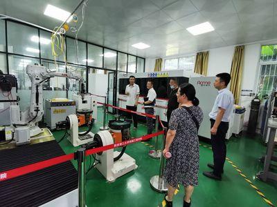 【促開(kai)放 調(tiao)結(jie)構(gou)】機(ji)電(dian)工(gong)程學(xue)院赴漢(han)中(zhong)開(kai)展(zhan)合作交流