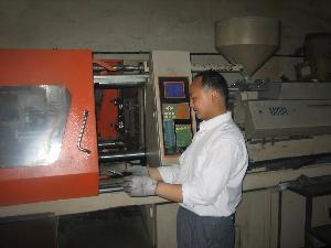 余姚市(shi)低塘鎮(zhen)振(zhen)興電器(qi)廠(chang) 專(zhuan)業(ye)機(ji)電設(she)備制造與創(chuang)新(xin)引(yin)領者